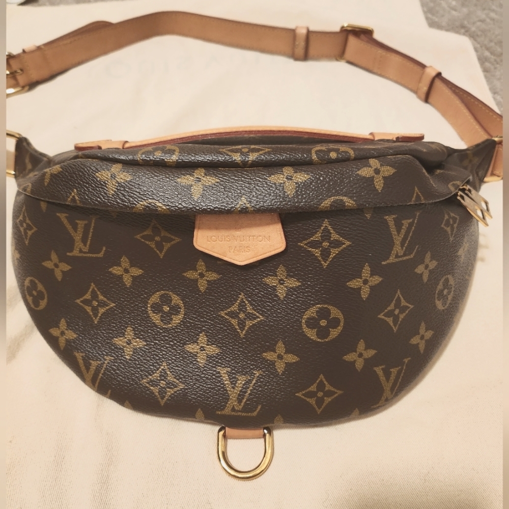 LV bumbag